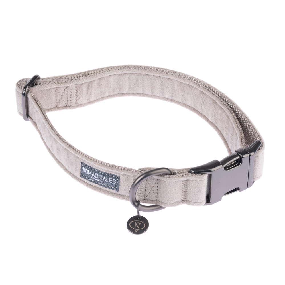Halsband Nomad Tales Blush, taupe - Maat L: 39 - 64 cm Halsomvang, B 25 mm